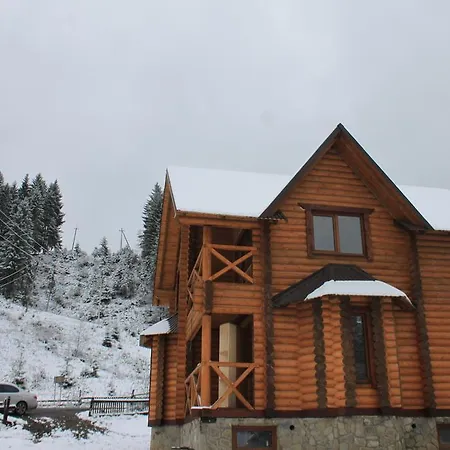 公寓 Kazkove Dzherelo 韦尔霍维纳