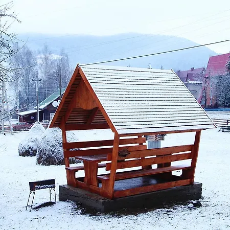 Kazkove Dzherelo 韦尔霍维纳